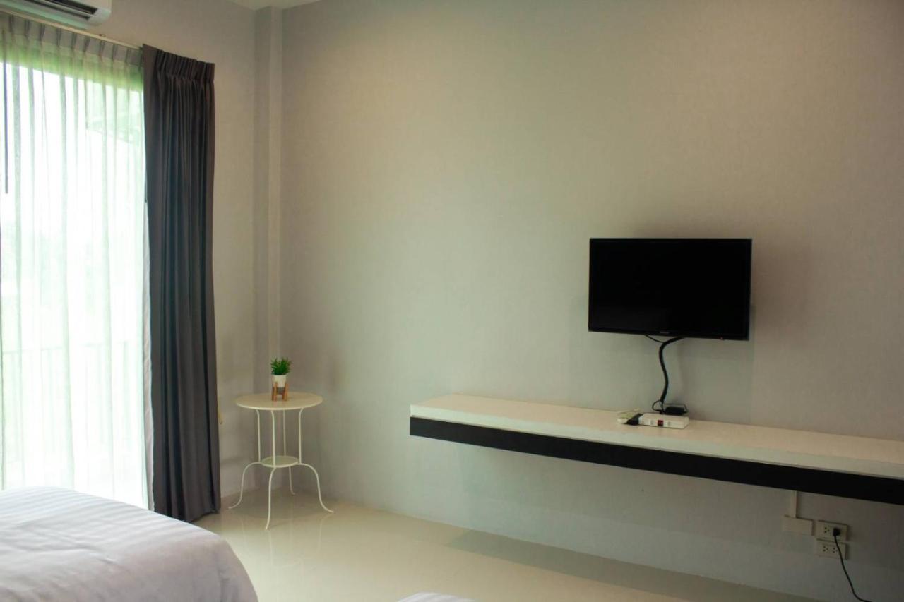 Hotel De Vine House Roi Et Esterno foto