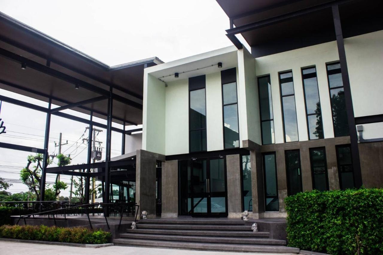 Hotel De Vine House Roi Et Esterno foto